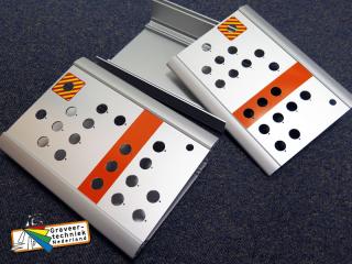 Aangeleverde bakjes merk Bopla voorzien van gaten en folieopdruk